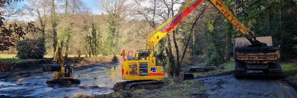Long reach digger rental