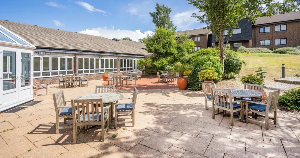 October Prize Draw - Holiday Inn Maidstone
