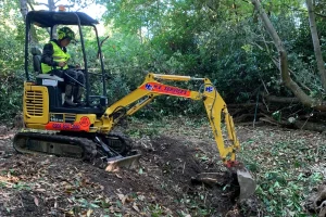 V1 Excavation - Komatsu PC14